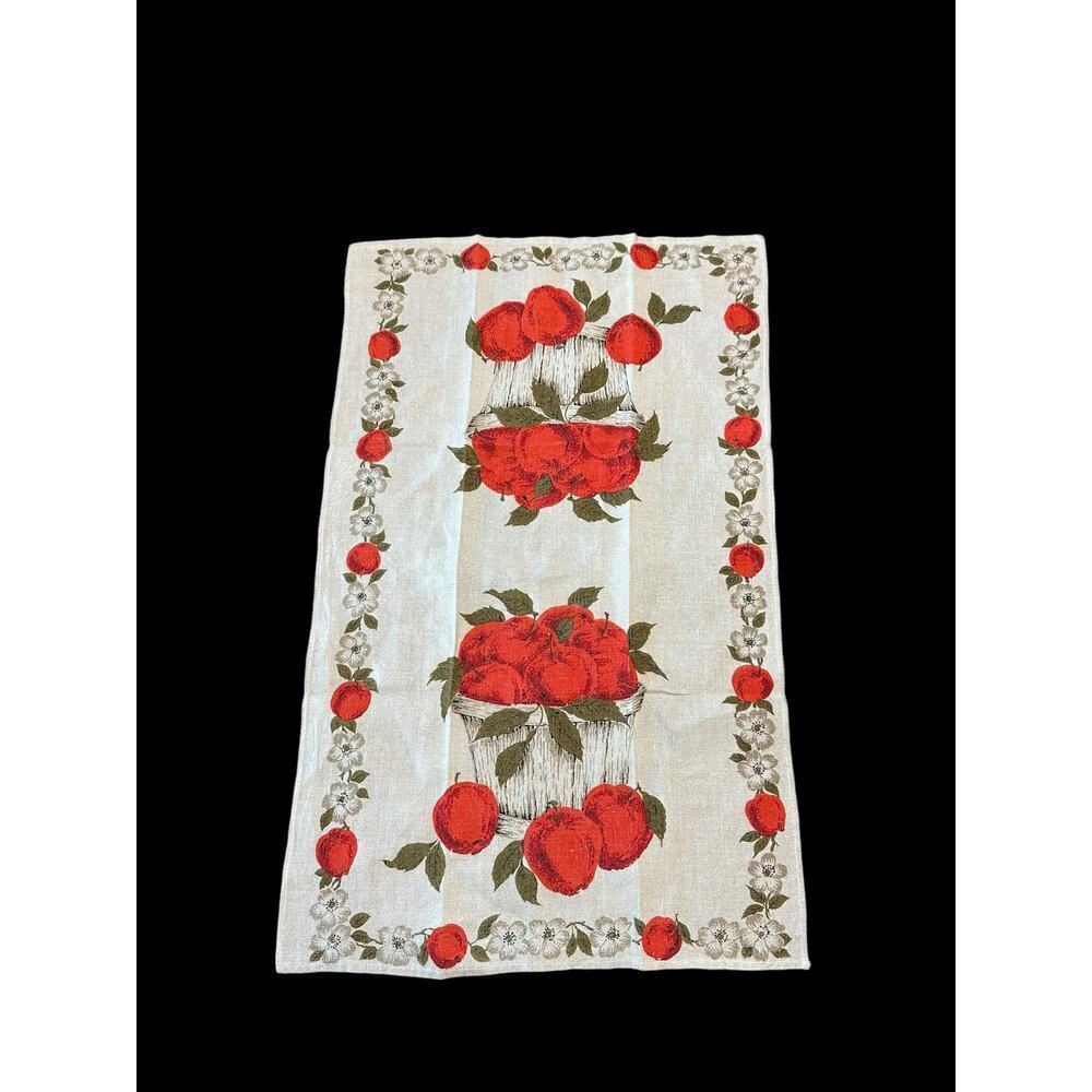 Vintage tea towel bushel of red apples